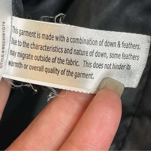 BCBG Velvet Puffer jacket large silver zippers - Picture 12 of 13